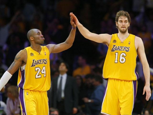 PO ’10: (CF) Lakers (4) vs Suns (2)